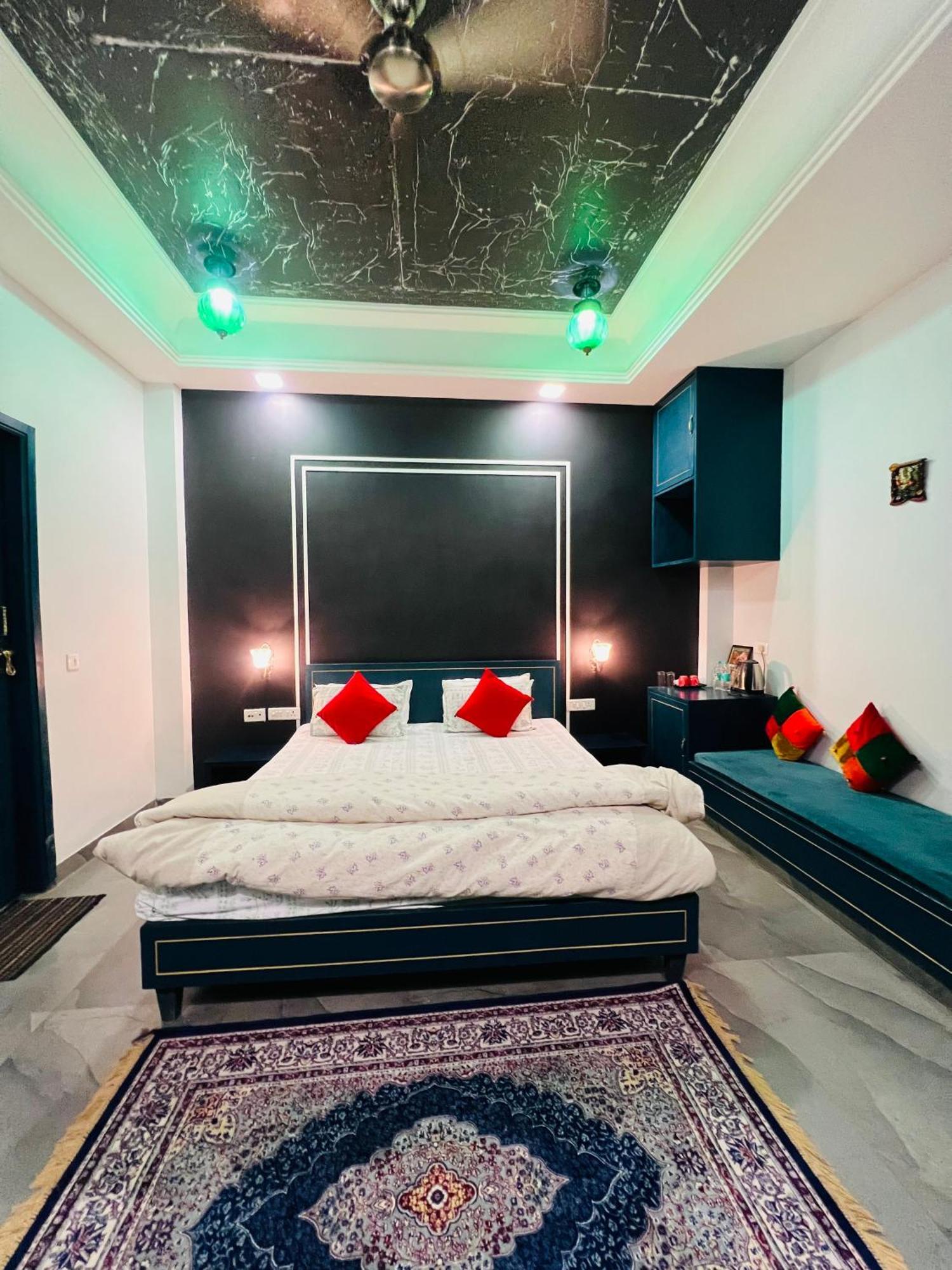 Shiv Kothi - Homestay آغْرا المظهر الخارجي الصورة